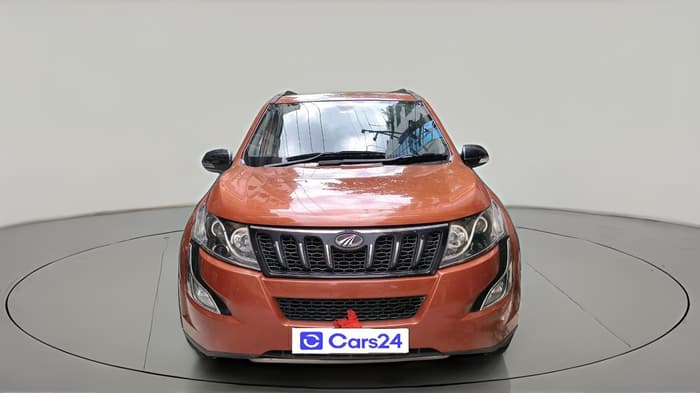 2015 Mahindra XUV500 W10, Diesel, Manual, 1,03,843 km, exterior