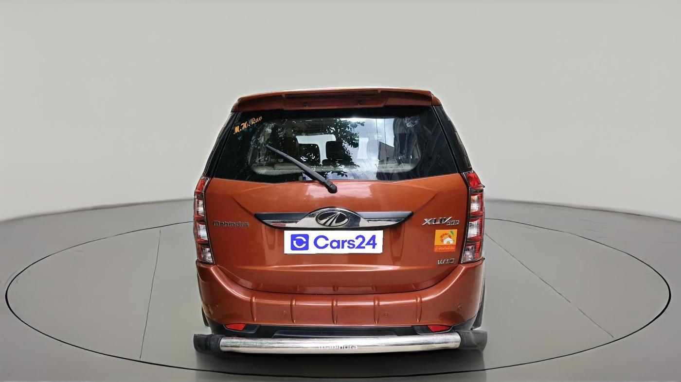 2015 Mahindra XUV500 W10, Diesel, Manual, 1,03,843 km, exterior
