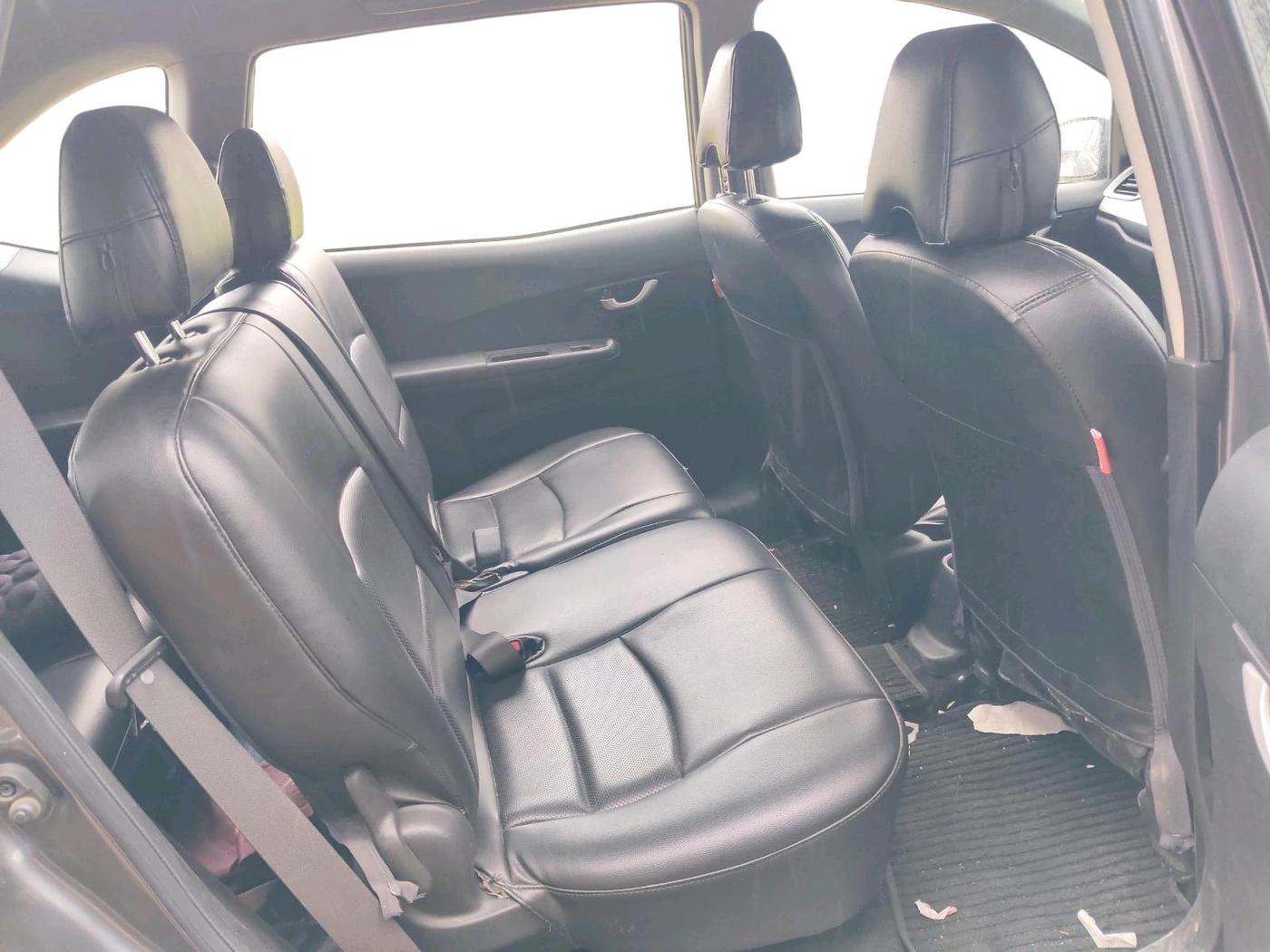 2017 Honda BR-V 1.5L I- DTEC V, Diesel, Manual, 35,439 km, interior