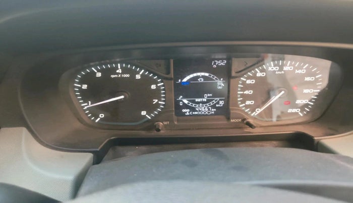 2022 Tata PUNCH ADVENTURE MT, Petrol, Manual, 44,667 km, interior