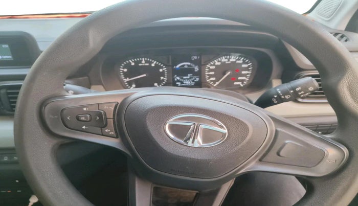 2022 Tata PUNCH ADVENTURE MT, Petrol, Manual, 44,667 km, interior