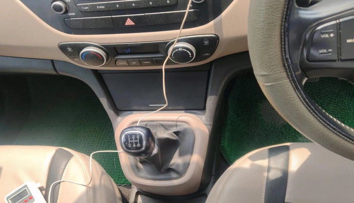 2014 Hyundai Xcent SX 1.2 (O), Petrol, Manual, 10,268 km, interior