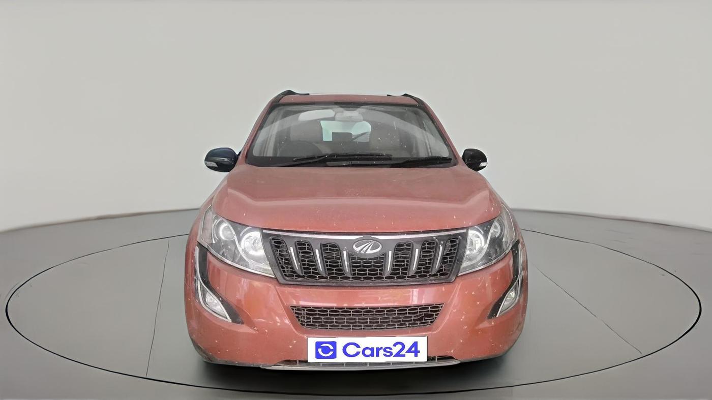 2015 Mahindra XUV500 W10, Diesel, Manual, 1,01,657 km, exterior