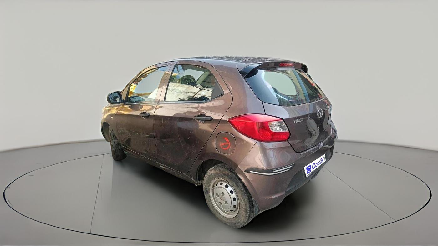2017 Tata Tiago XM PETROL, Petrol, Manual, 1,04,333 km, exterior