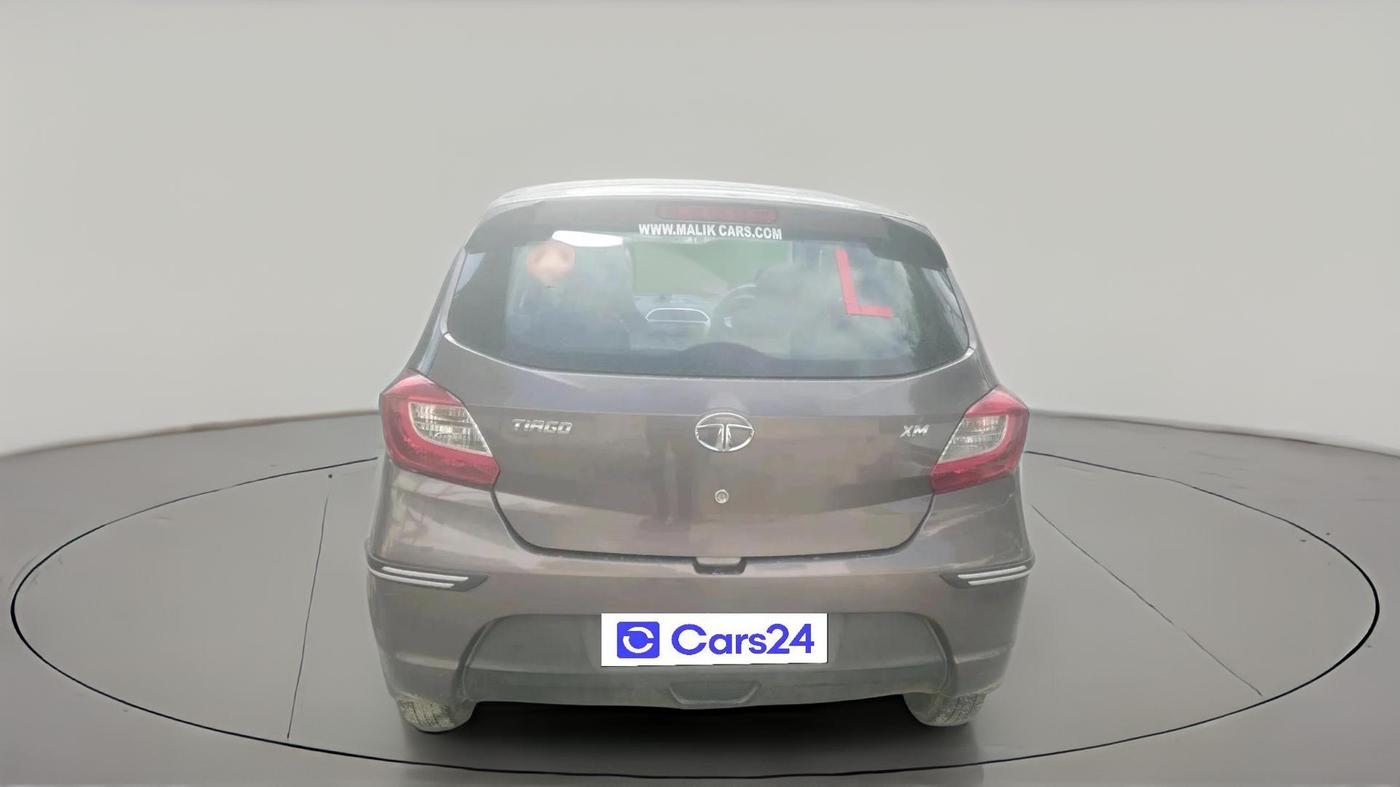 2017 Tata Tiago XM PETROL, Petrol, Manual, 1,04,333 km, exterior