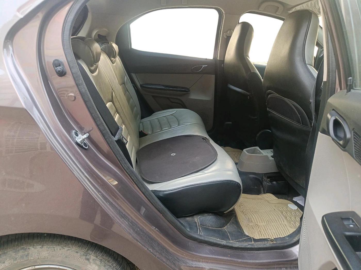 2017 Tata Tiago XM PETROL, Petrol, Manual, 1,04,333 km, interior