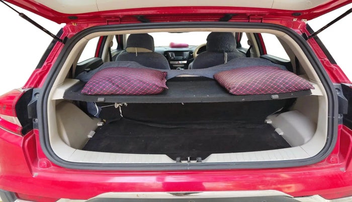 2019 Mahindra XUV300 W8 (O) 1.5 DIESEL, Diesel, Manual, 71,726 km, exterior