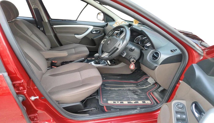 2017 Renault Duster 110 PS RXZ 4X2 AMT DIESEL, Diesel, Automatic, 89,668 km, interior