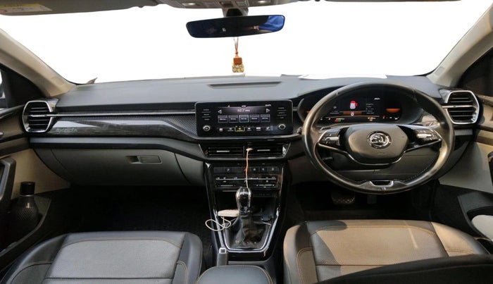 2022 Skoda KUSHAQ STYLE 1.0L TSI AT, Petrol, Automatic, 31,047 km, interior