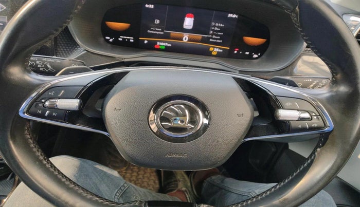 2022 Skoda KUSHAQ STYLE 1.0L TSI AT, Petrol, Automatic, 31,047 km, interior