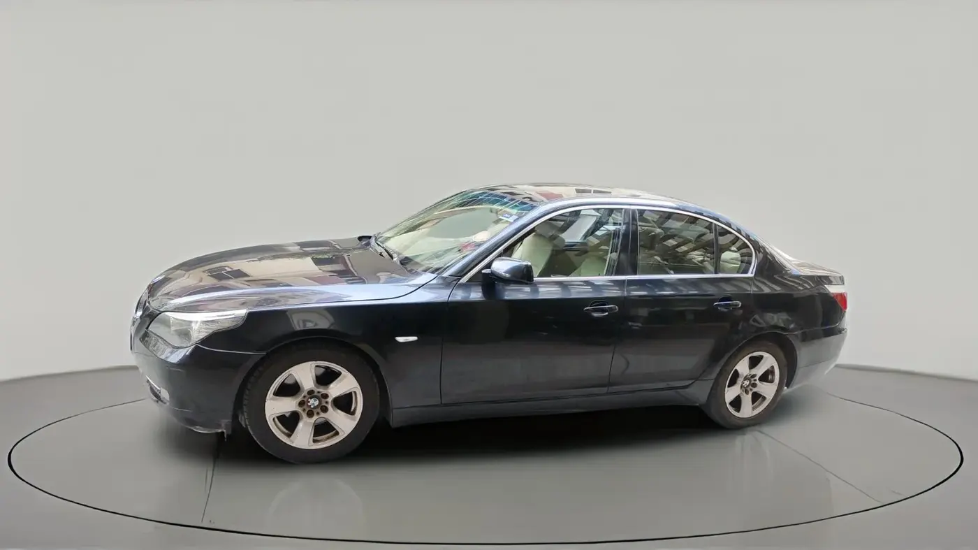 2010 BMW 5 Series 520D 2.0, Diesel, Automatic, 1,05,737 km, exterior