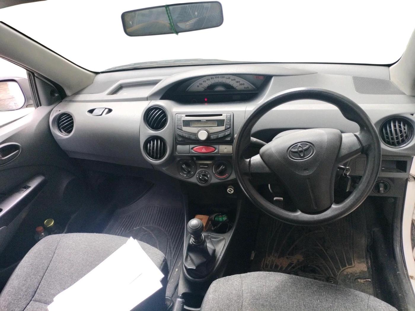 2012 Toyota Etios GD, Diesel, Manual, 1,37,626 km, interior