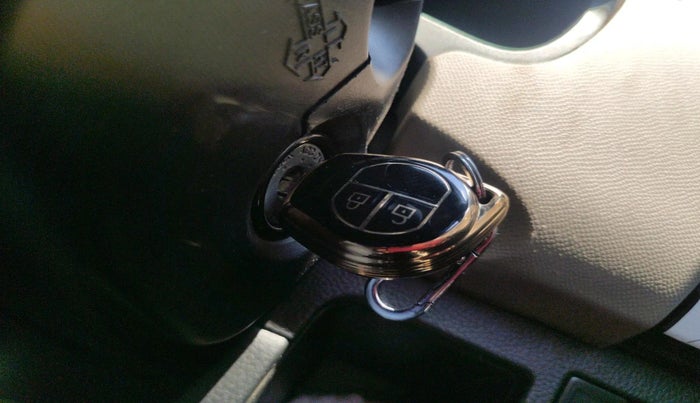 2015 Maruti Wagon R 1.0 VXI, Petrol, Manual, 45,101 km, interior