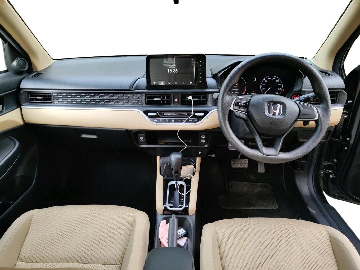 2025 Honda Amaze 1.2L I-VTEC VX CVT, Petrol, Automatic, 3,415 km, interior