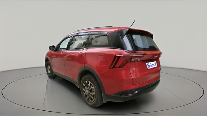 2022 Mahindra XUV700 MX D MT 5 STR, Diesel, Manual, 39,605 km, exterior