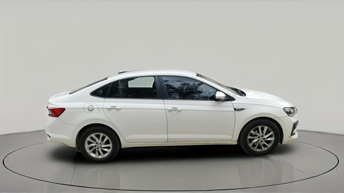 2022 Skoda SLAVIA ACTIVE 1.0L TSI MT, Petrol, Manual, 80,546 km, exterior