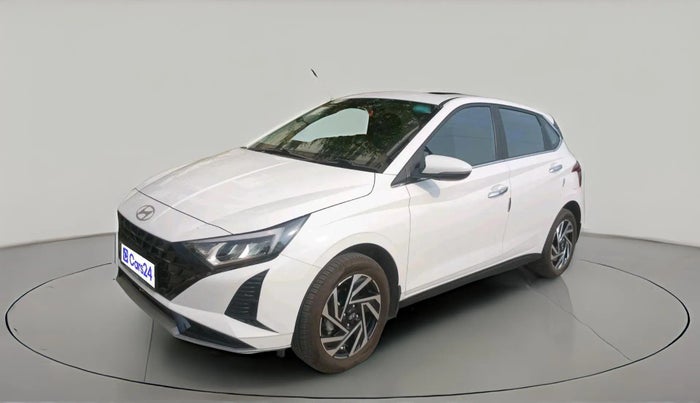 2025 Hyundai NEW I20 ASTA 1.2 MT, Petrol, Manual, 3,499 km, exterior