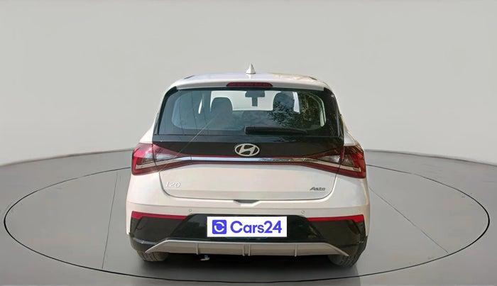 2025 Hyundai NEW I20 ASTA 1.2 MT, Petrol, Manual, 3,499 km, exterior