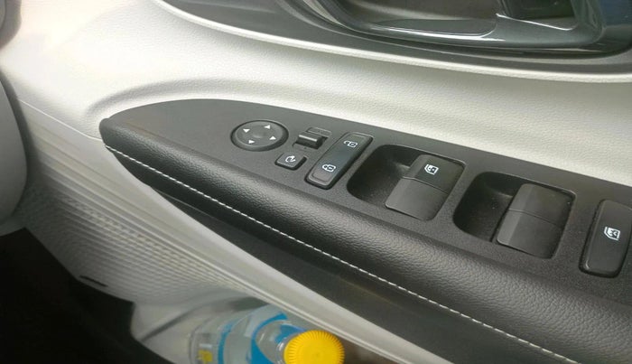 2025 Hyundai NEW I20 ASTA 1.2 MT, Petrol, Manual, 3,499 km, interior