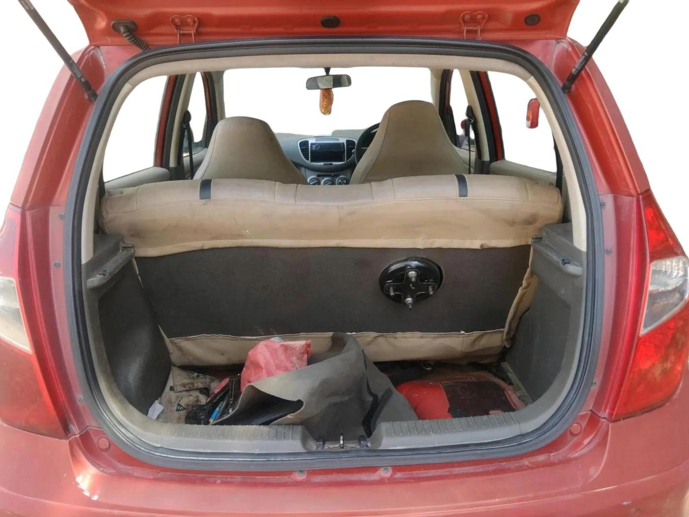 2011 Hyundai i10 MAGNA 1.1 LPG, Petrol, Manual, 81,384 km, exterior