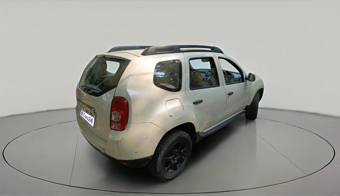 2014 Renault Duster 85 PS RXL DIESEL, Diesel, Manual, 1,22,679 km, exterior