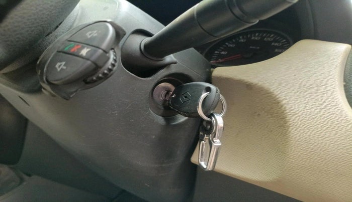 2014 Renault Duster 85 PS RXL DIESEL, Diesel, Manual, 1,22,679 km, interior