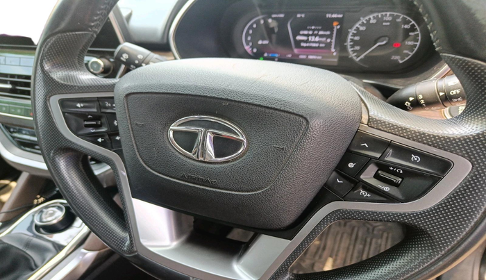 2019 Tata Harrier XZ 2.0L, Diesel, Manual, 78,074 km, interior