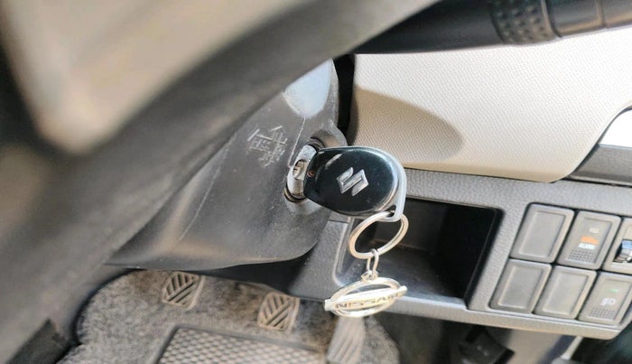 2016 Maruti Wagon R 1.0 VXI, Petrol, Manual, 53,792 km, interior