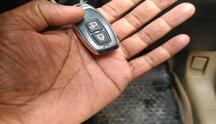 2015 Honda Amaze 1.5L I-DTEC VX, Diesel, Manual, 1,54,981 km, interior