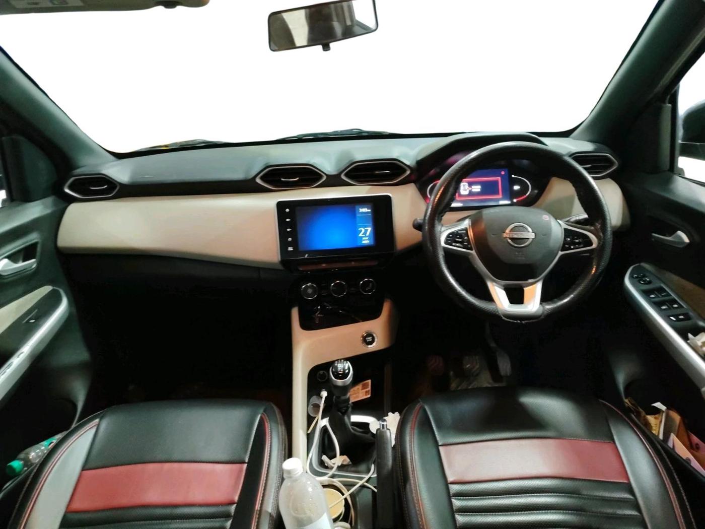 2021 Nissan MAGNITE XV MT, Petrol, Manual, 27,373 km, interior