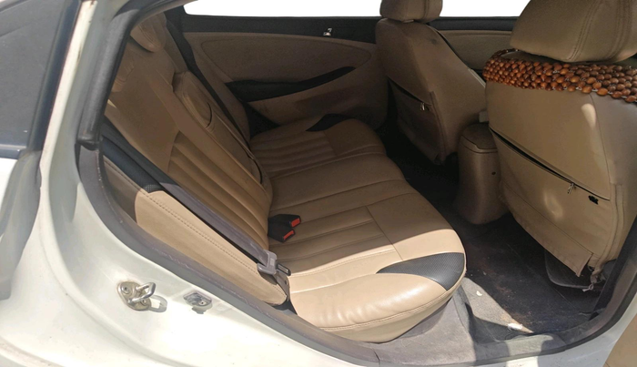 2011 Hyundai Verna FLUIDIC 1.6 CRDI SX, Diesel, Manual, 1,35,474 km, interior
