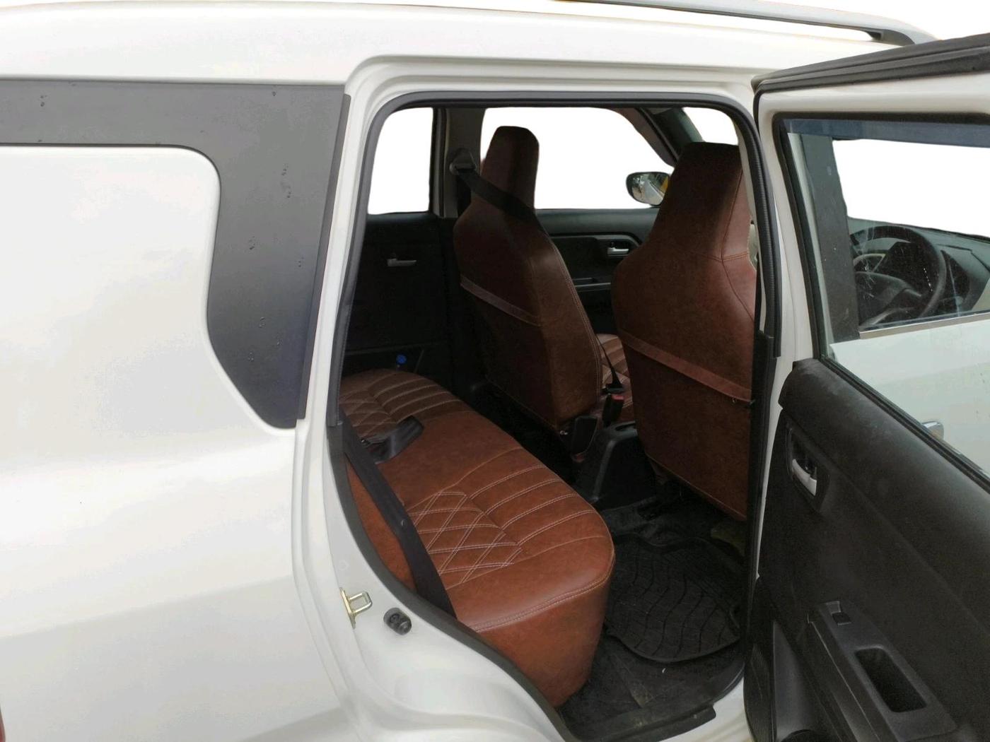 2025 Maruti New Wagon-R ZXI 1.2, Petrol, Manual, 8,010 km, interior