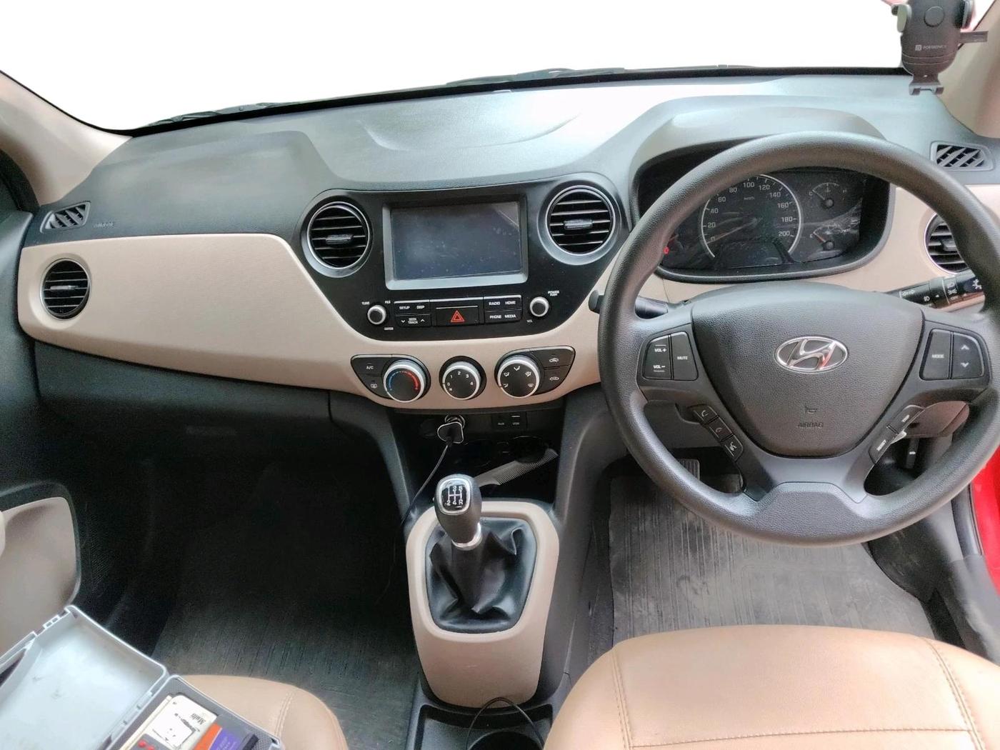 2017 Hyundai Grand i10 SPORTZ (O) 1.2 KAPPA VTVT, Petrol, Manual, 29,385 km, interior