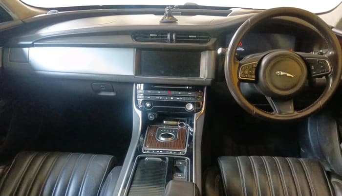 2017 Jaguar XF 2.0 DIESEL PURE, Diesel, Automatic, 72,808 km, interior