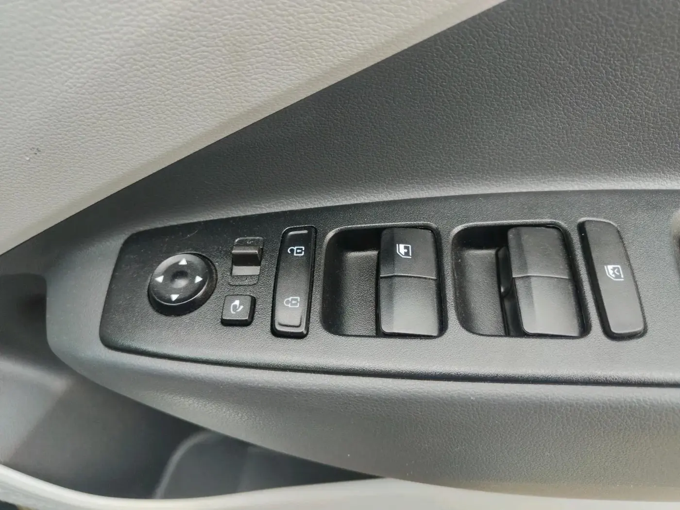 2024 Hyundai GRAND I10 NIOS SPORTZ AMT 1.2 KAPPA VTVT, Petrol, Automatic, 20,852 km, interior