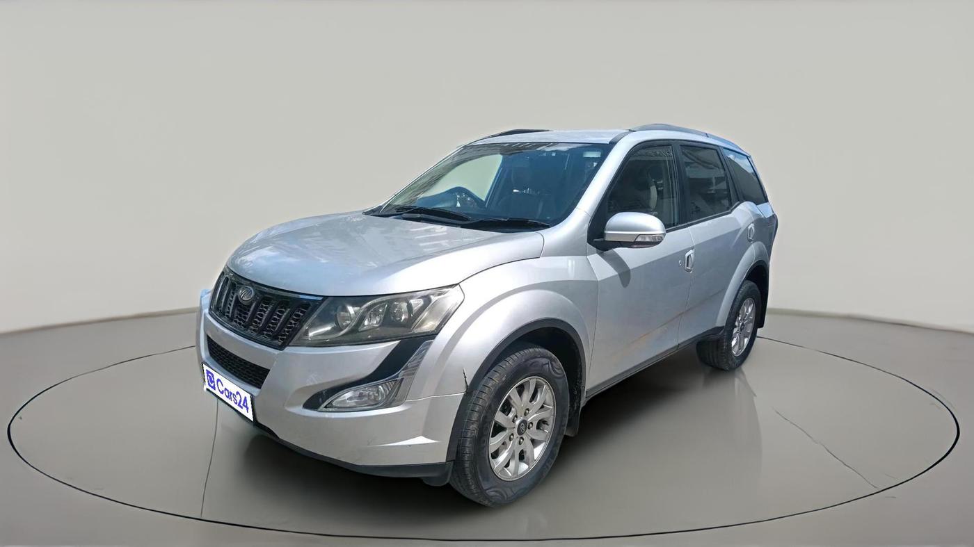 2015 Mahindra XUV500 W8, Diesel, Manual, 1,18,242 km, exterior