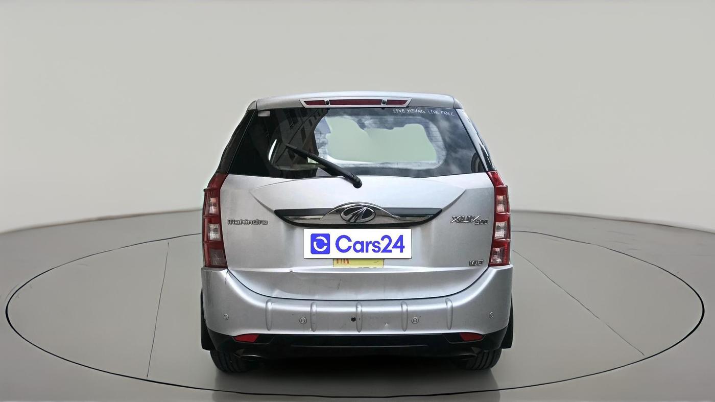 2015 Mahindra XUV500 W8, Diesel, Manual, 1,18,242 km, exterior