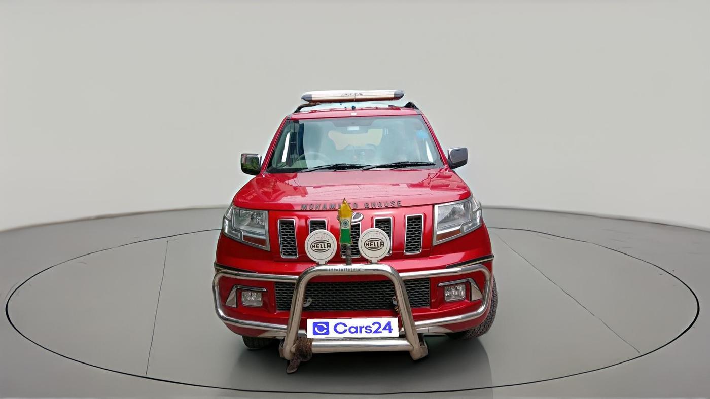 2018 Mahindra TUV 300 PLUS P8, Diesel, Manual, 46,786 km, exterior