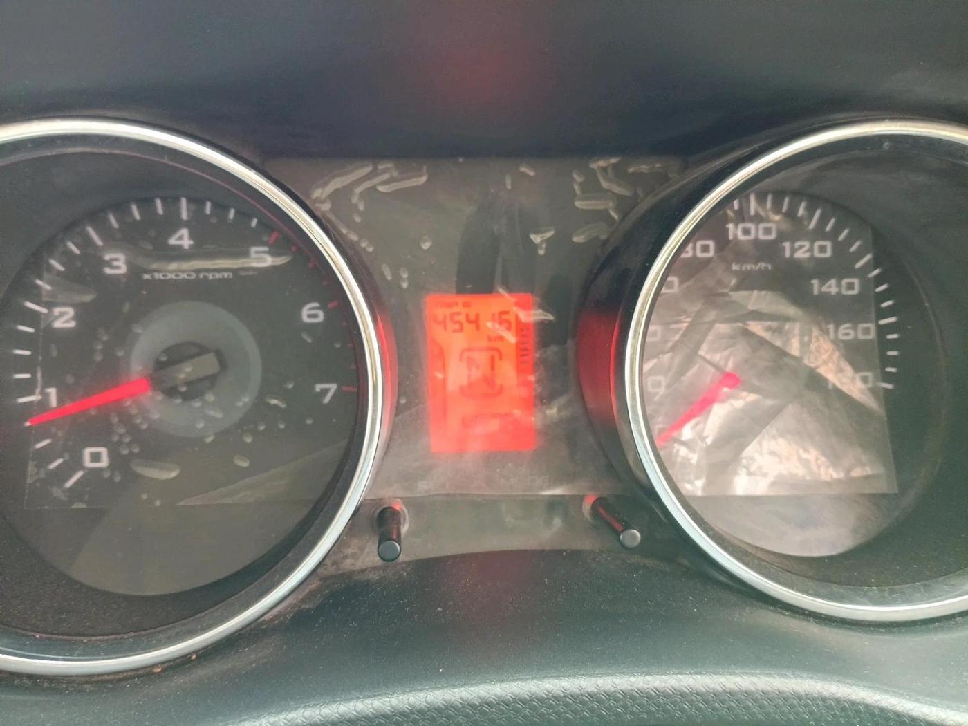 2018 Mahindra TUV 300 PLUS P8, Diesel, Manual, 46,786 km, interior