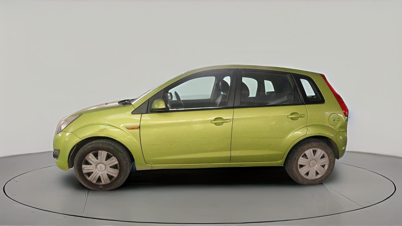 2011 Ford Figo TITANIUM 1.2 PETROL, Petrol, Manual, 1,18,717 km, exterior