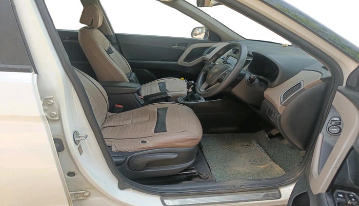 2016 Hyundai Creta SX PLUS 1.6 DIESEL, Diesel, Manual, 2,88,203 km, interior