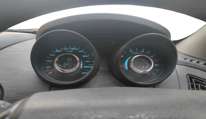 2019 Mahindra XUV500 W5, Diesel, Manual, 1,56,771 km, interior
