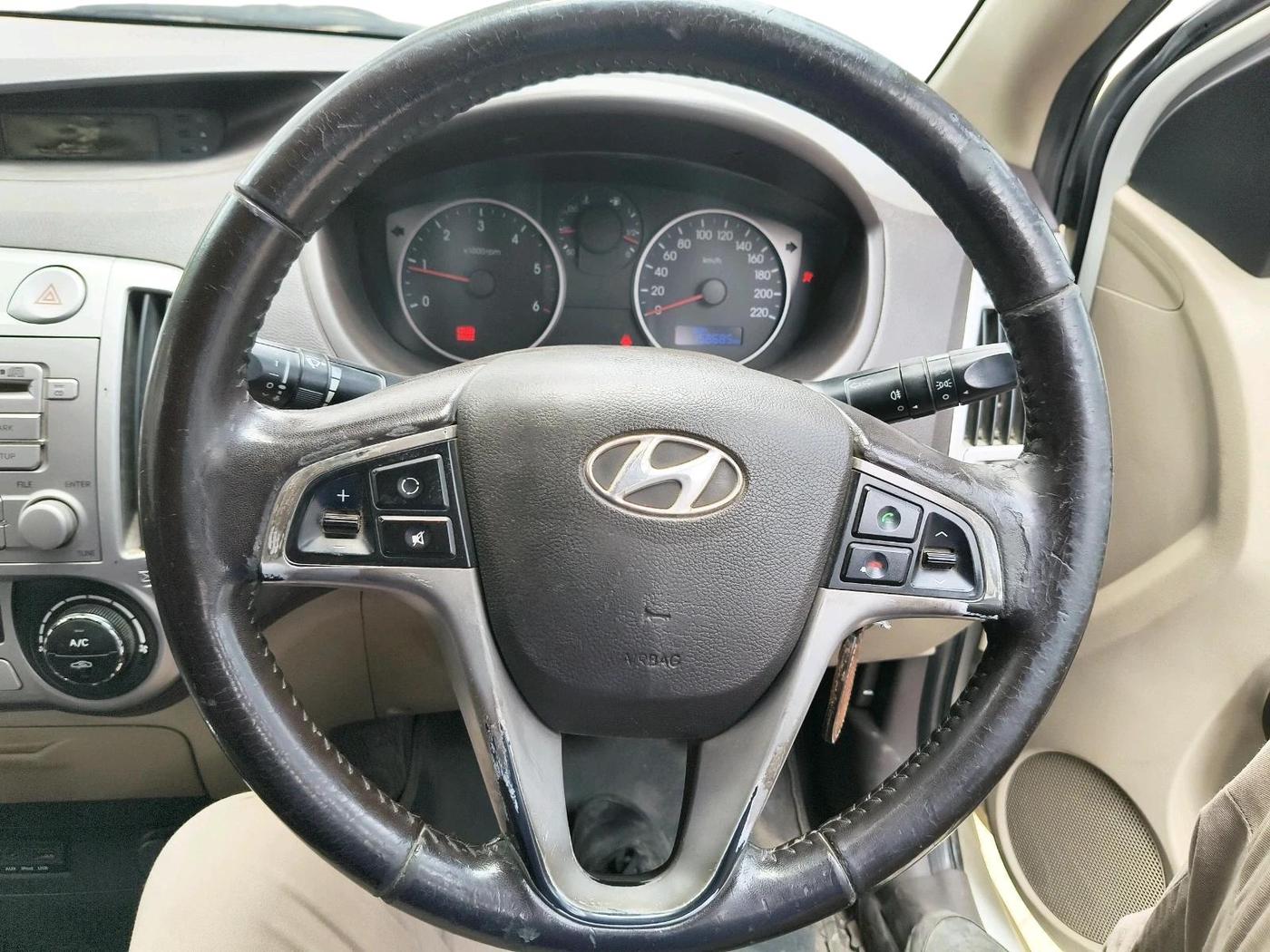 2012 Hyundai i20 SPORTZ 1.4 CRDI, Diesel, Manual, 1,58,685 km, interior