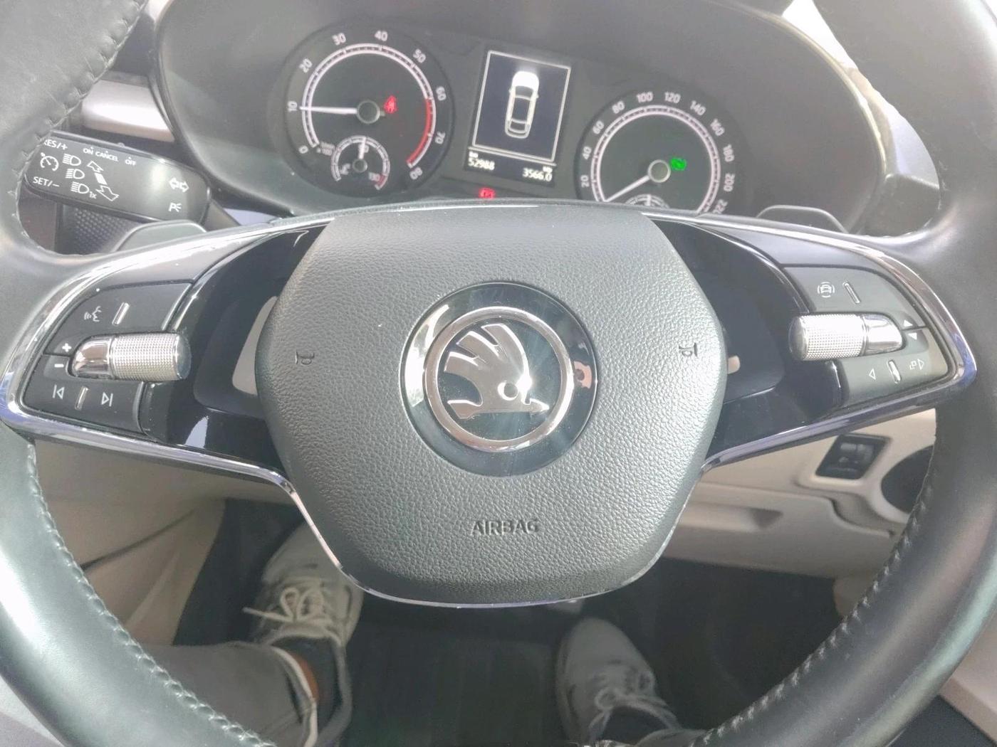 2022 Skoda SLAVIA AMBITION 1.0L TSI AT, Petrol, Automatic, 52,988 km, interior