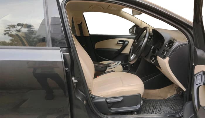 2017 Skoda Rapid AMBITION 1.5 TDI AT, Diesel, Automatic, 60,469 km, interior