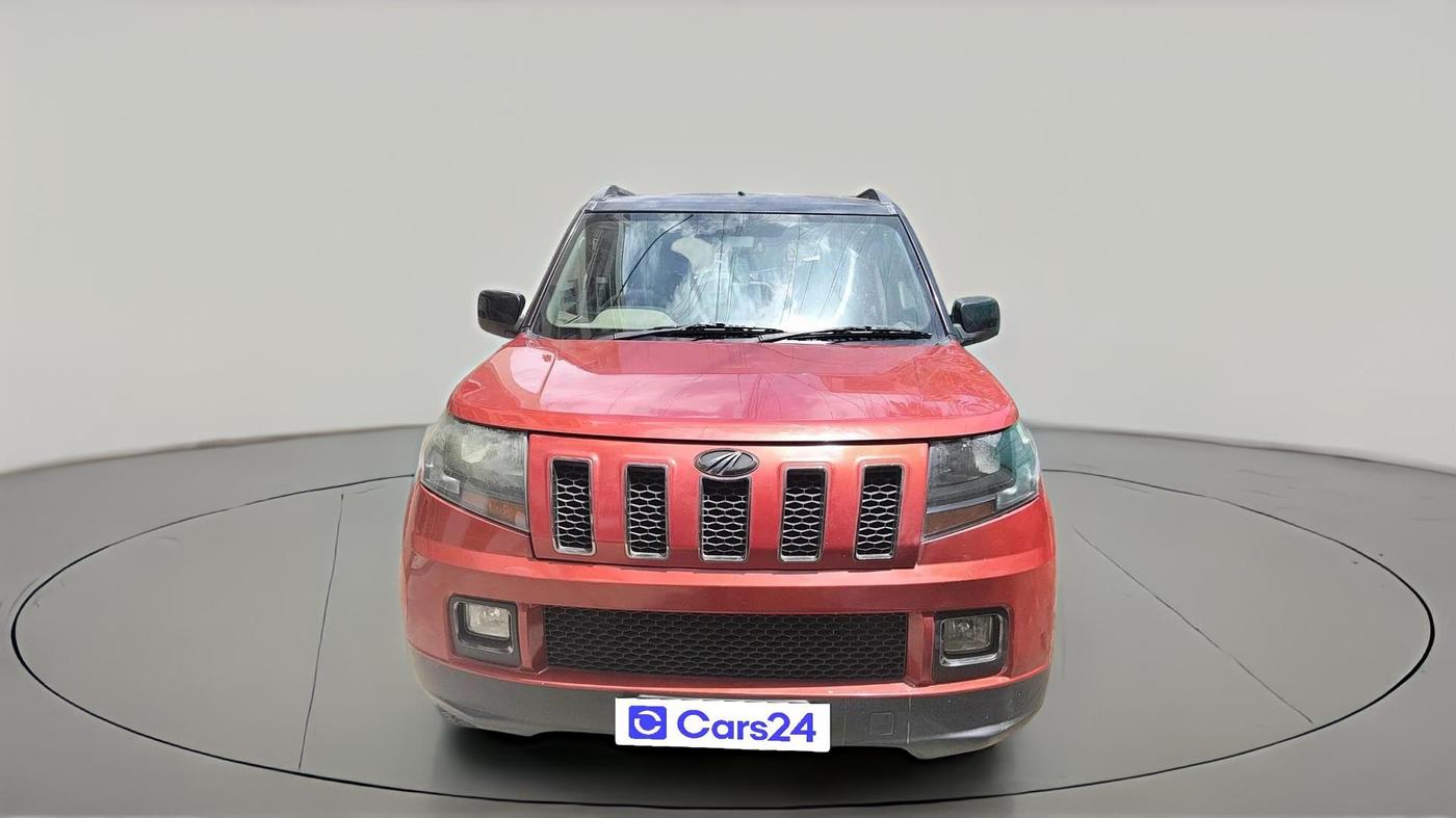 2018 Mahindra TUV300 T10, Diesel, Manual, 1,03,345 km, exterior