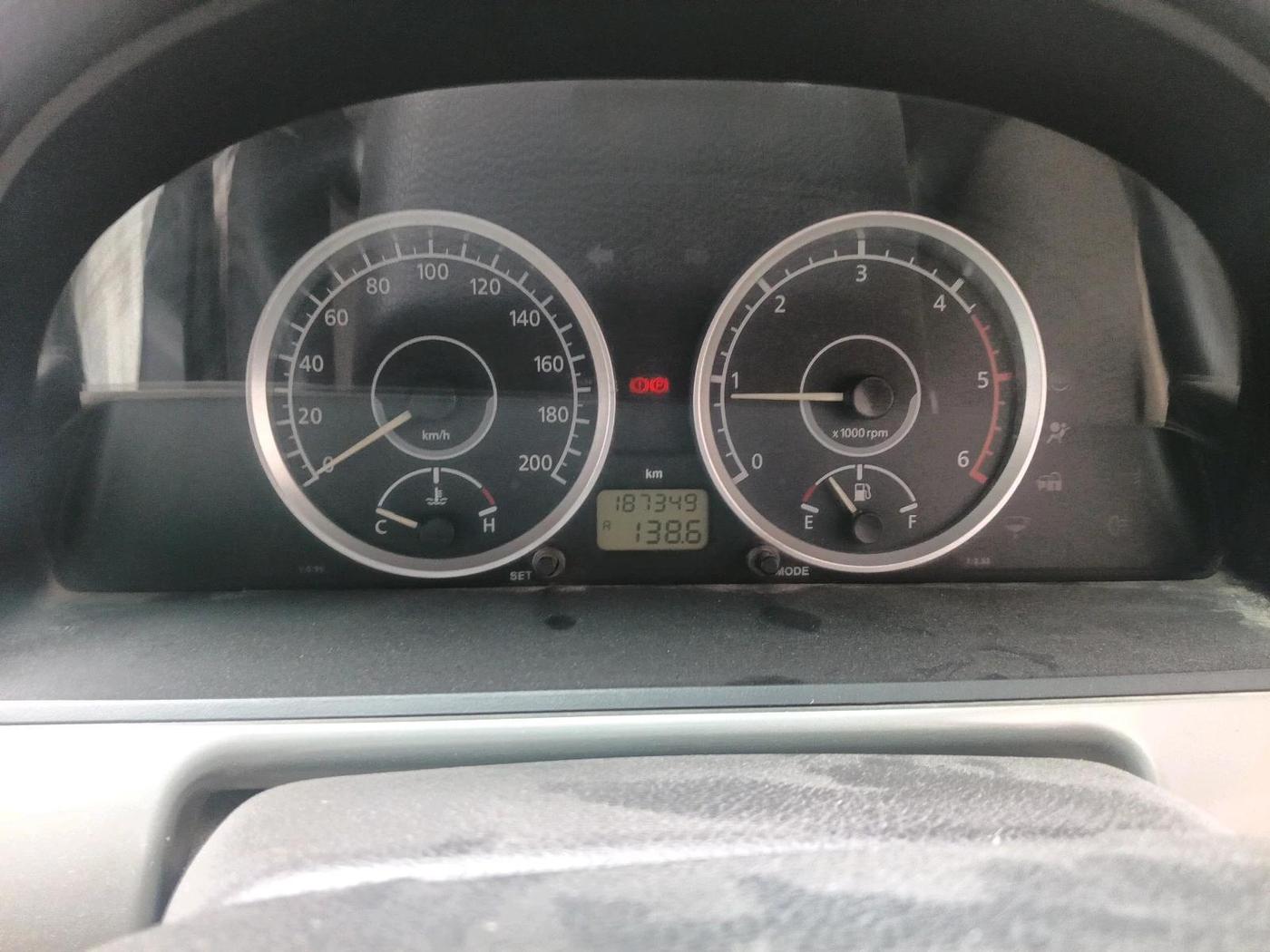 2013 Tata Safari Storme 2.2 EX 4X2, Diesel, Manual, 1,87,349 km, interior