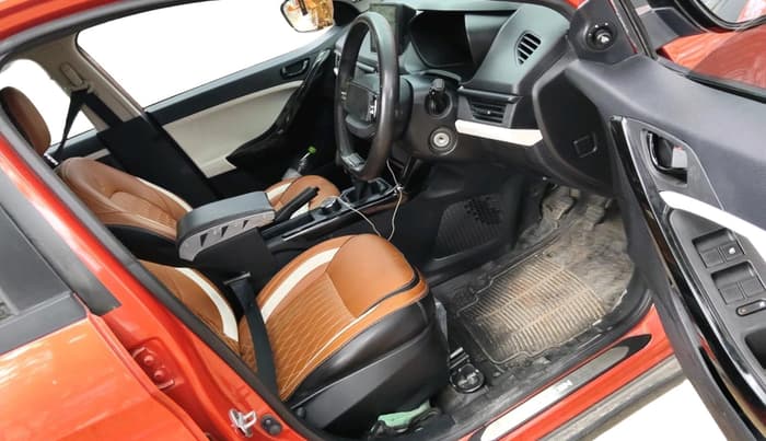 2024 Tata NEXON PURE S 1.2 REVOTRON 6MT, Petrol, Manual, 36,135 km, interior