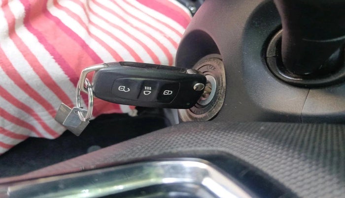 2021 Tata Tiago XT (O) PETROL, Petrol, Manual, 18,586 km, interior