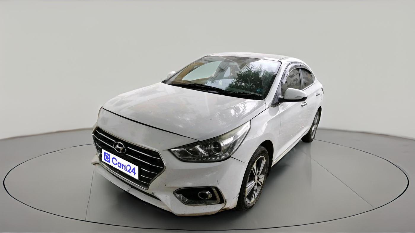 2018 Hyundai Verna 1.6 CRDI SX, Diesel, Manual, 1,65,595 km, exterior